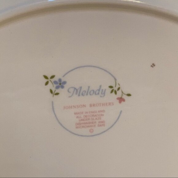 JOHNSON BROTHERS MELODY WHITE FLORAL CHINA PLATTER 12” HOME DINING SERVEWARE - Picture 9 of 9